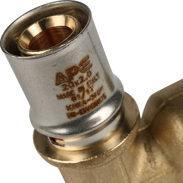 МП Угол резьбовой пресс для металлопласта STOUT Ø20х3/4" В