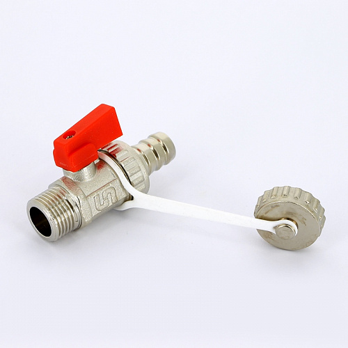 Кран шаровой потребительный UNI-FITT 1/2&amp;quot;x3/4&amp;quot; НН сливной со штуцером и заглушкой, флажок красн мета