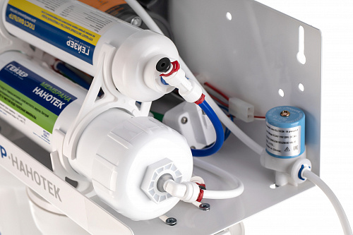 Фильтр мембранный ГЕЙЗЕР-НАНОТЕК П нанофильтрация, бак 12 л, кран 6, PP, БАФ, CBC 10