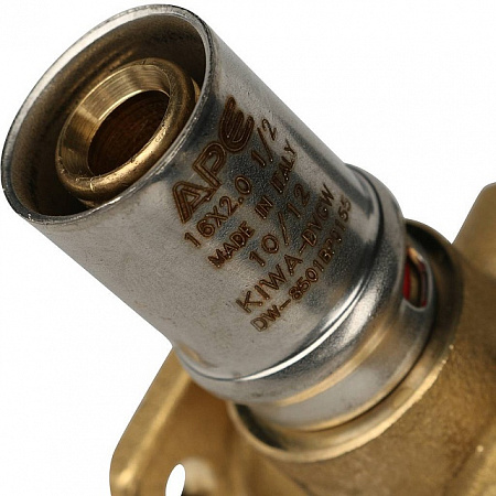 МП Тройник с креплением пресс для металлопласта STOUT Ø16х1/2&quot;