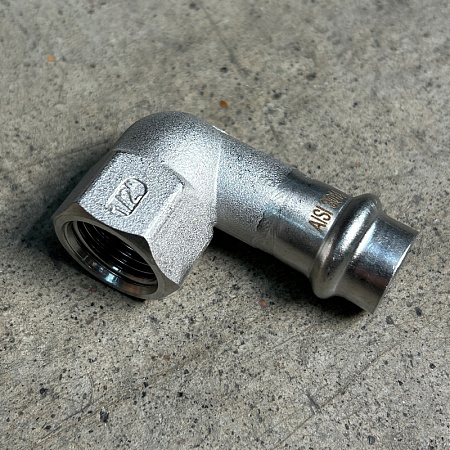 НП Угол резьбовой пресс из нержавейки UNI-FITT фитинг Ø15x1/2&quot; В