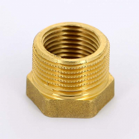 Футорка резьбовая латунная UNI-FITT без покрытия 1/2&quot;х1/4&quot; ВН