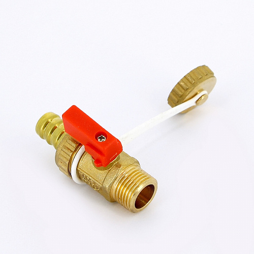 Кран шаровой потребительный UNI-FITT 1/2&amp;quot;x3/4&amp;quot; НН сливной со штуцером и заглушкой, флажок красн мета