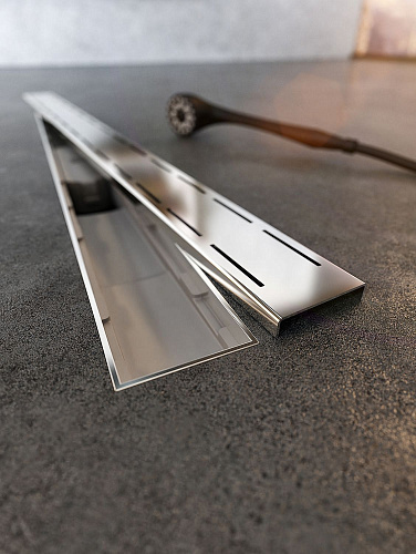 Душевой трап-лоток MCH Chudej нижний слив Ø40, рамка нерж, 750мм LINE серебро глянц