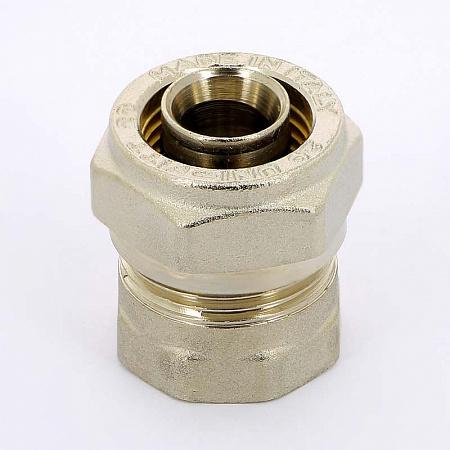 Муфта обжимная латунная UNI-FITT никель Ø20х1/2&quot; В